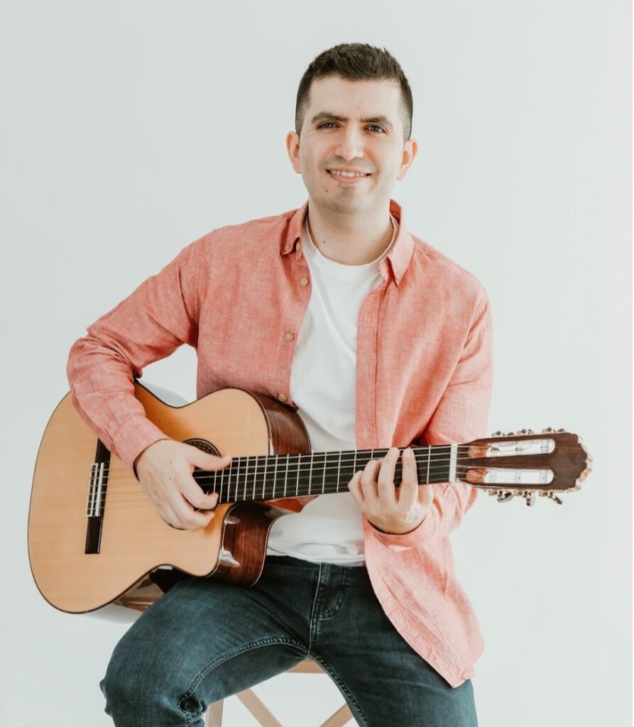 Felipe Muñoz, profesor de guitarra en Valencia